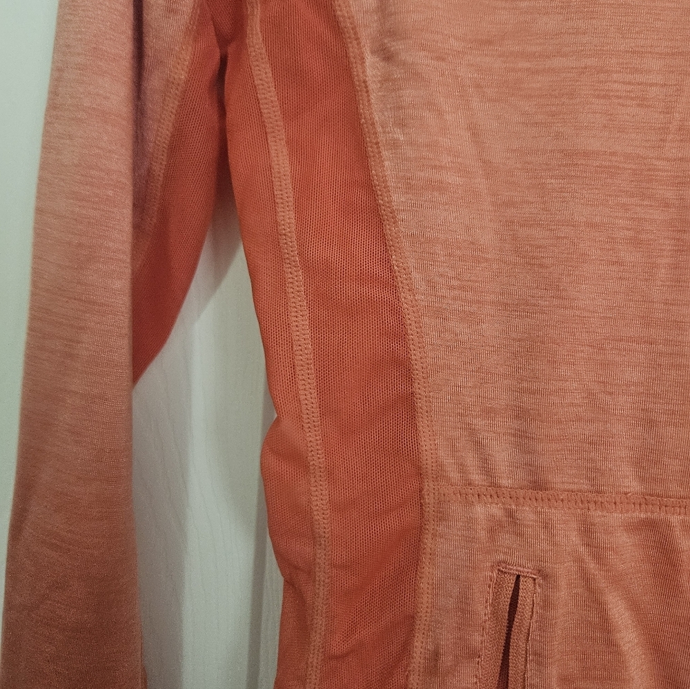 Lululemon Zip Jacket With Mesh Sides - Picture 4 of 5